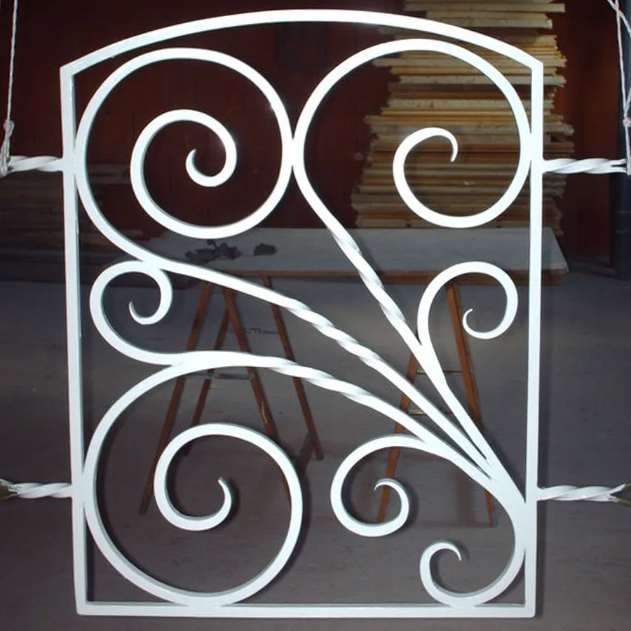 Grille de défense avec finition peinture epoxy blanc